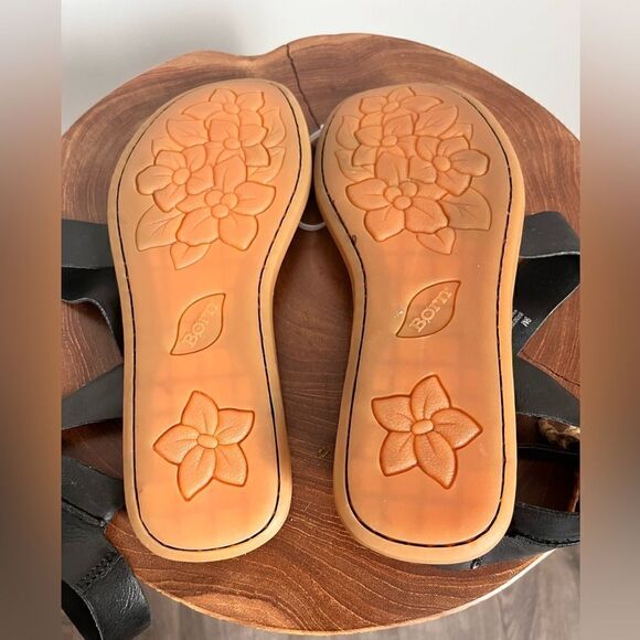 NWT Born Sandals - Picture 3 of 3